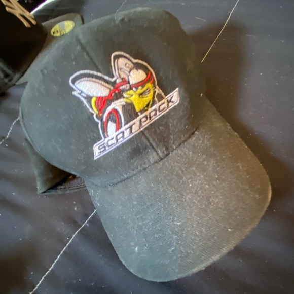 FITTED HATS - Picture 7 of 9